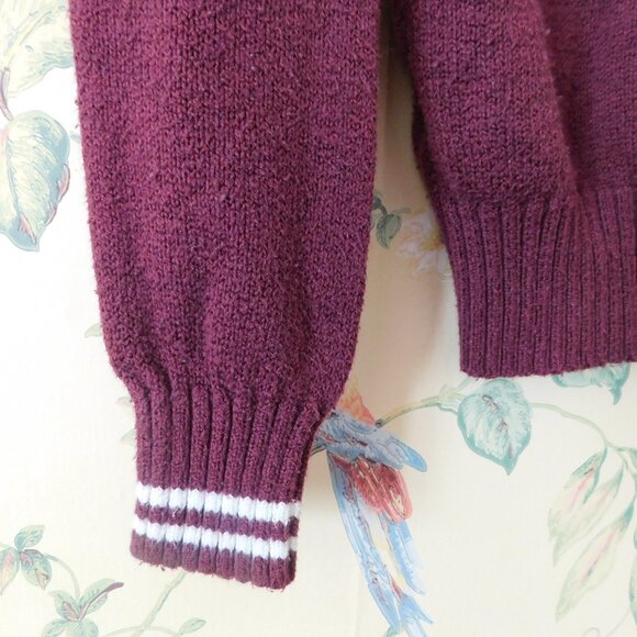 🌳🍃  *Price firm* 🦌  Abercrombie & Fitch Vintage Letter A Varsity Sweater - Picture 8 of 13